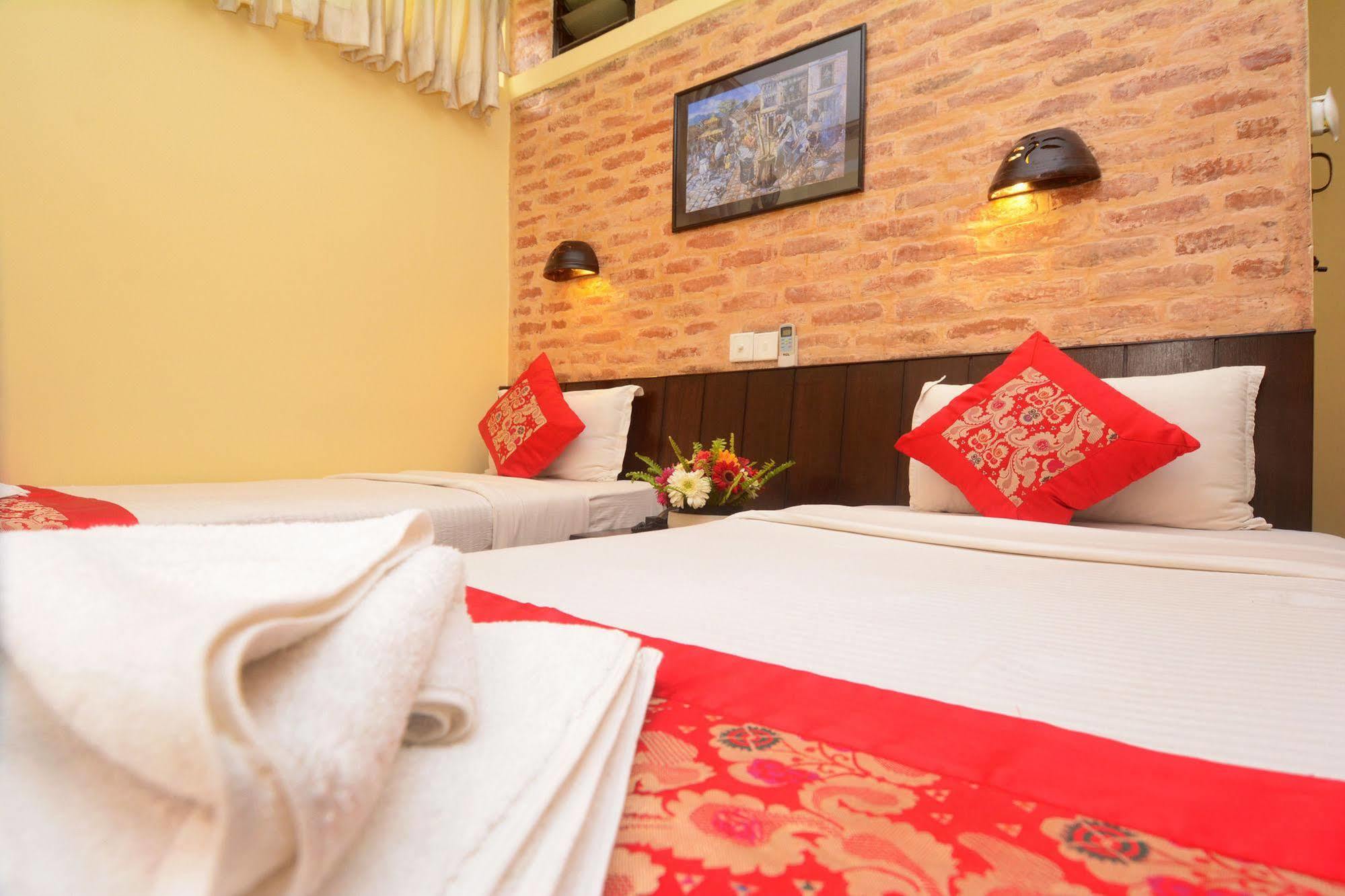 Dream Nepal Hotel And Apartment Kathmandu Exterior foto